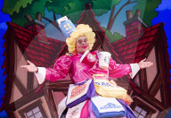 Jack and the Beanstalk at Hackney Empire, London, Great Britain 
Press photo call 
30th November 2021 
Co-directed by Clive Rowe 
Co-directed by Tony Whittle