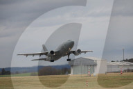 NEWS - Coronavirus: Dresden - Bundeswehr verlegt Corona-Patienten aus Sachsen