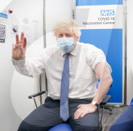 NEWS - Boris Johnson bekommt seine Booster-Impfung