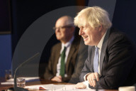 PM hosts virtual roundtable with Pharmaceutical industry
