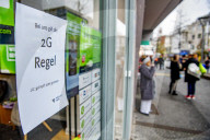 NEWS - Coronavirus: Weihnachtseinkäufe unter 2G Regel in Mönchengladbach