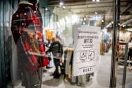 NEWS - Coronavirus: Weihnachtseinkäufe unter 2G Regel in Mönchengladbach