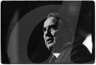 Bob Dole US Presidential candidate in 1988 dies aged 98 - US Presidential Election Campaign 1988