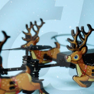 FEATURE - Der Weihnachtsmann kommt an Bord einer ferngesteuerten Drohne in die Stadt