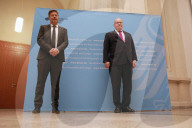 NEWS - Robert Habeck und Peter Altmaier bei der Amtsübergabe im Berliner Wirtschaftsministerium