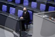 NEWS - Der neue Kanzler Olaf Scholz beim Amtseid in Berlin