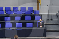 NEWS - Der neue Kanzler Olaf Scholz beim Amtseid in Berlin