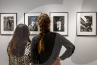 FEATURE - Wiederentdeckte Fotografien der Beatles in der Shapero Modern Gallery, London
