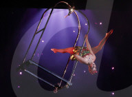 FEATURE - Generalprobe von "Twas the Night Before Christmas" vom Cirque du Soleil in NYC