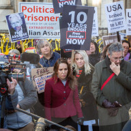 British High Court aloowed Julian Assangeís  extradition