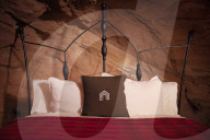 FEATURE - Höhle des Grinchs: Ideales Versteck für Festtags-Muffel