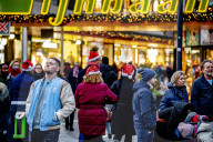 NEWS - Xmas Shopping Time: Volle Einkaufsstrassen in Rotterdam