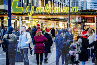 NEWS - Xmas Shopping Time: Volle Einkaufsstrassen in Rotterdam