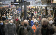 NEWS - Coronavirus: Pendler morgens unterwegs in London