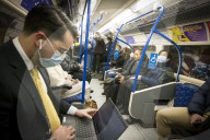 NEWS - Coronavirus: Pendler morgens unterwegs in London