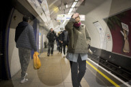 NEWS - Coronavirus: Pendler morgens unterwegs in London