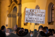 NEWS - Tausende bei Querdenker-Demo in München