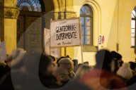 NEWS - Tausende bei Querdenker-Demo in München
