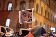NEWS - Tausende bei Querdenker-Demo in München