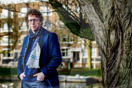 PORTRAIT - Schriftsteller Arnon Gruenberg: Fototermin in Amsterdam