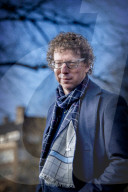 PORTRAIT - Schriftsteller Arnon Gruenberg: Fototermin in Amsterdam