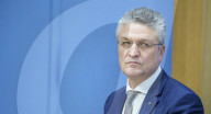 NEWS - Coronavirus: Karl Lauterbach bei einer PK zum Thema Kinderimpfung und Corona