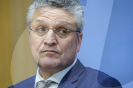 NEWS - Coronavirus: Karl Lauterbach bei einer PK zum Thema Kinderimpfung und Corona