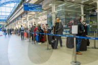 NEWS - Coronavirus: Britische Passagiere müssen mit Reisebeschränkungen nach Frankreich rechnen