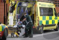 NEWS - Coronavirus: Ein ständiger Strom von Patienten kommt im Royal London Hospital in Whitechapel an