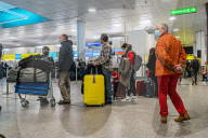 NEWS - Der Flughafen Gatwick ist voll mit Weihnachtsreisenden