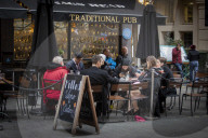Thousands may go bust amid UK Omicron ‘fear campaign’, says pubs boss