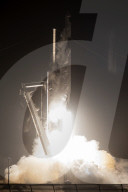 NEWS - SpaceX startet Cargo Dragon vom Kennedy Space Center