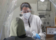 NEWS - Coronavirus: Neue Rekordanzahl von positiven COVID-Fällen in New York