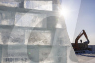 FEATURE -  Vergängliche Kunst - Die Ice-Snow World im chinesischen Harbin
