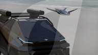 FEATURE - E-Offroader mit ausklappbaren Flügeln mit Solarzellen im Fledermausstil