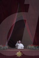 NEWS -  Papst Franziskus spricht Urbi et Orbi-Segen am ersten Weihnachtstag