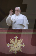 NEWS -  Papst Franziskus spricht Urbi et Orbi-Segen am ersten Weihnachtstag