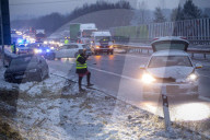 NEWS -  Blechschäden nach Eisregen in Sachsen