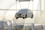 NEWS - Total vereistes Frachtschiff im russischen Hafen Wladiwostok