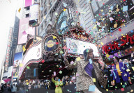 FEATURE -  Konfettitest für Silvester auf dem Times Square, New York