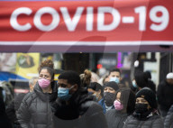 NEWS - Coronavirus: Covid-19 Testzentrum im New Yorker Stadtteil Queens