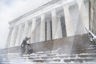 NEWS - Wintersturm trifft Washington