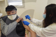 NEWS - Coronavirus: Vierte Impfdosen für über 60-Jährige in Israel
