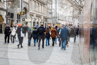 NEWS - München: Volle Einkaufsstrassen nach den Feiertagen