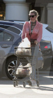 Rebecca Romijn is spotted leaving GelsonÍs grocery store after doing some shopping in Calabasas on Monday afternoon.