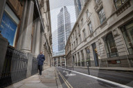 ‘It’s damaging for the City’: post-holiday London streets stay quiet.
Commuter numbers remain a fraction of pre-Covid times as return to work gets under way.
