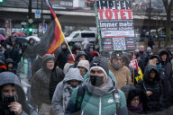 NEWS - Coronavirus: Protest gegen Corona-Massnahmen in Düsseldorf