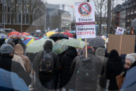 NEWS - Coronavirus: Protest gegen Corona-Massnahmen in Düsseldorf