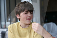 Covid 19 - Pupils Being Selftested Prior To Go Back To School - France