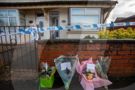 NEWS - Eine Stadt unter Schock: Tötungsdelikt an zwei 88-Jährigen in Mansfield